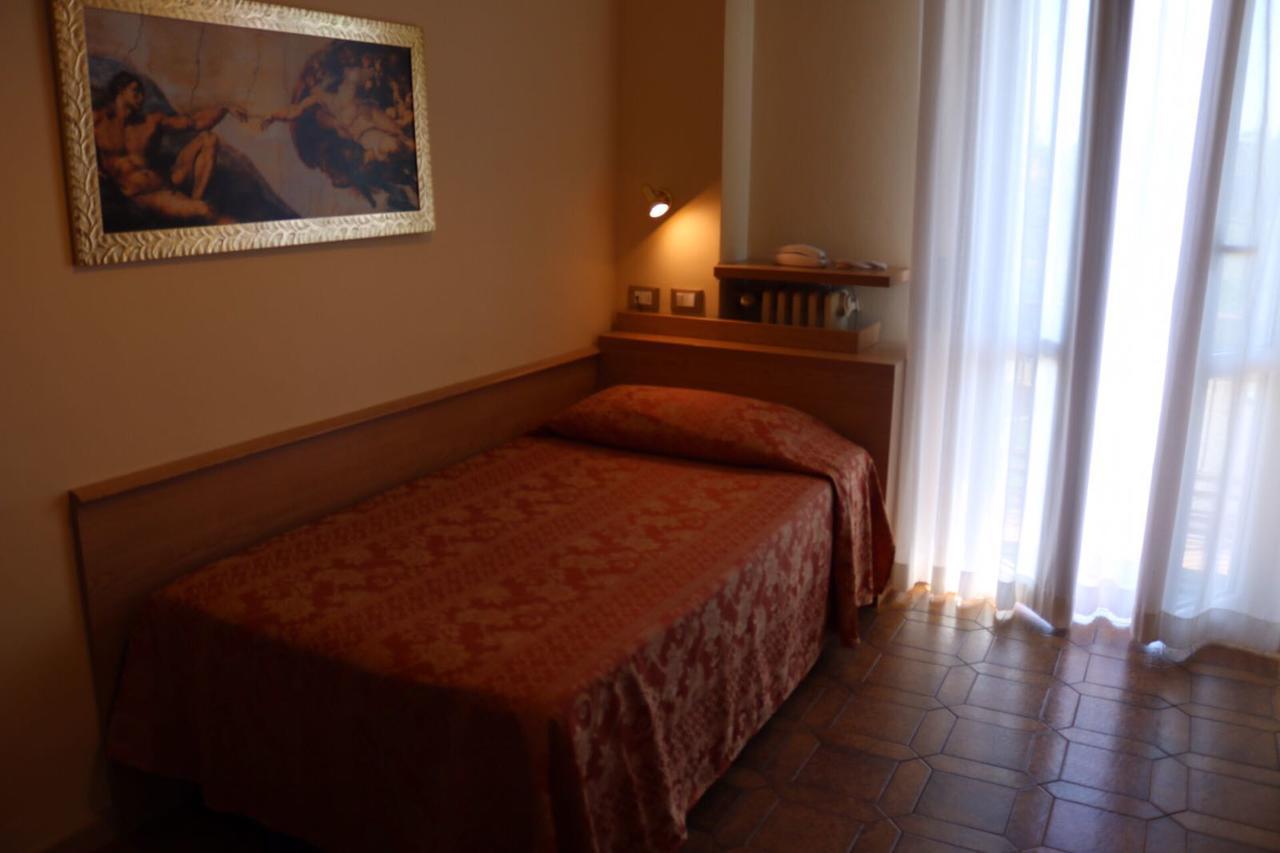 Dipendenza Aurora Apartment Pavia Exterior foto